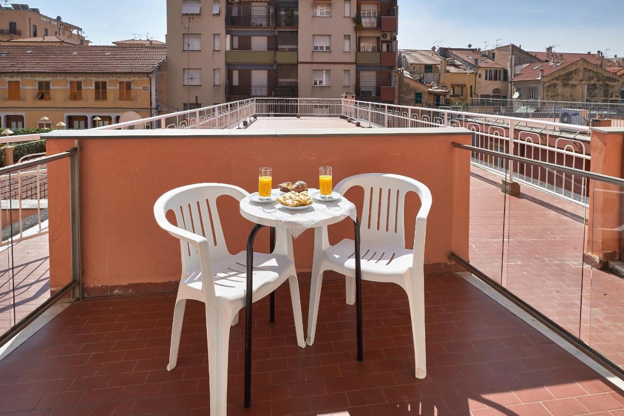 Albergo Natalina Finale Ligure Exterior foto